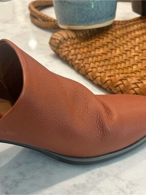 Bueno Kesia size 39 Women's Caramel Tan Leather Ankle Boots. Hard to find!!!